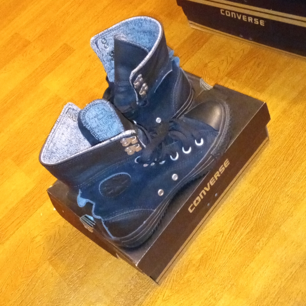 Converse boot type shoes. Black & gray. Size 5.